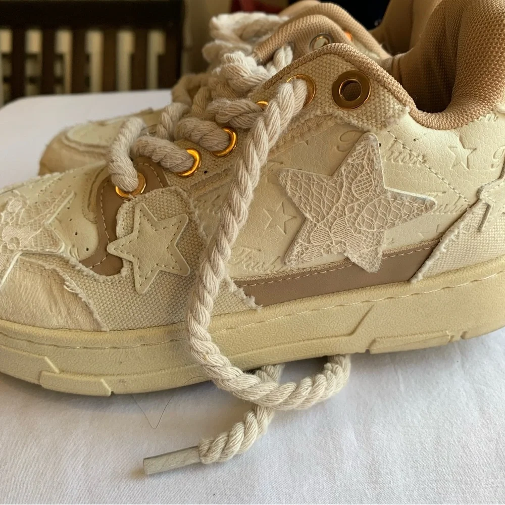 Fashion Sport Cream Star Lace Applique Rope Lace‎ Sneakers Size 37